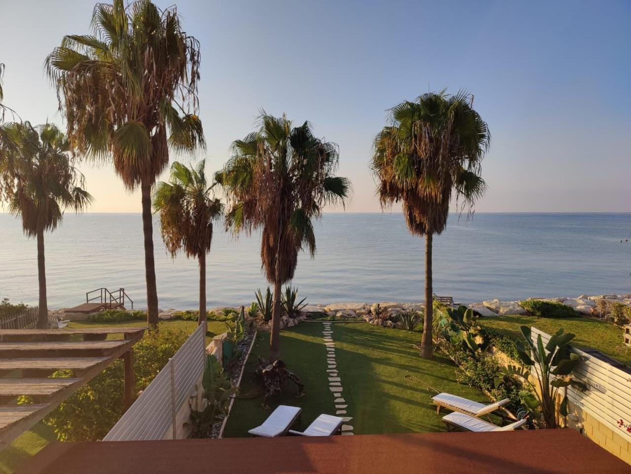 Beachfront Villa Carpe Diem Kiti Esterno foto